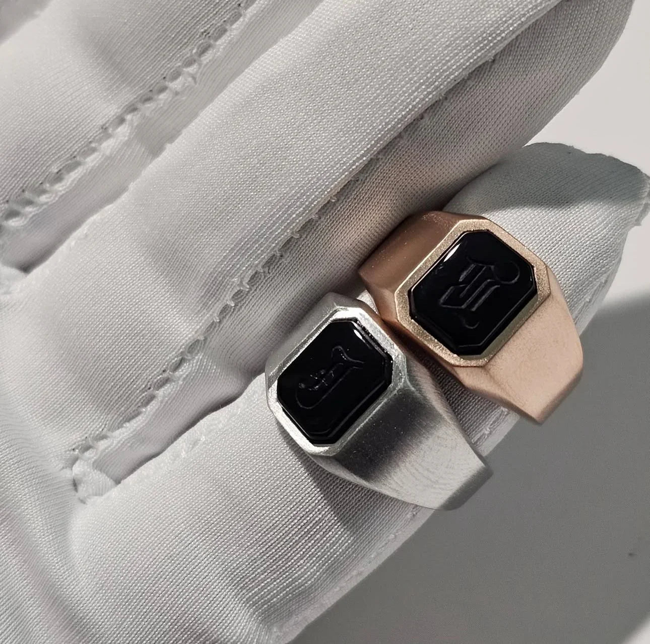 14k Onyx Signet Ring